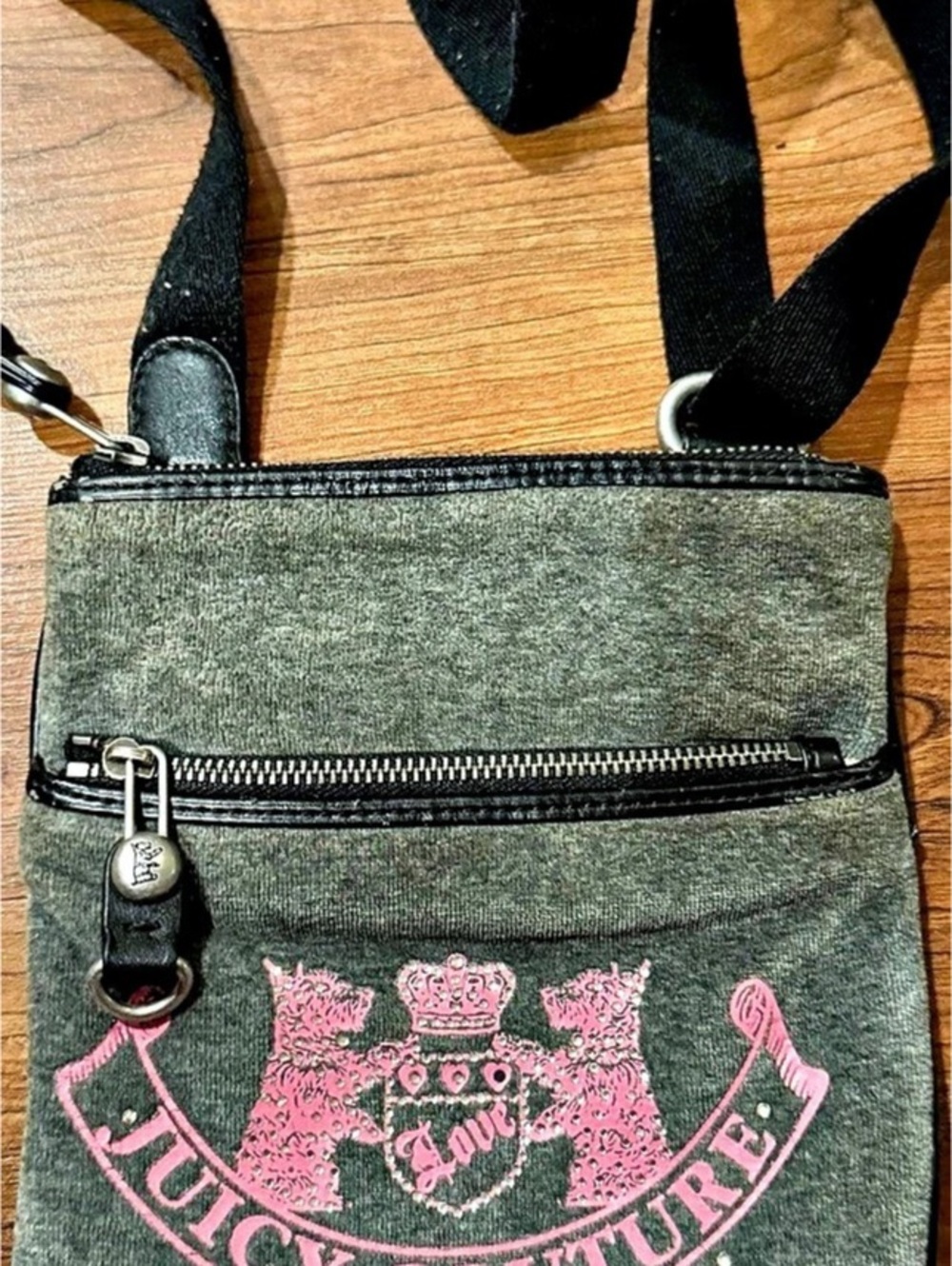 Juicy Couture Graphic Crossbody Bag in Black & Gray